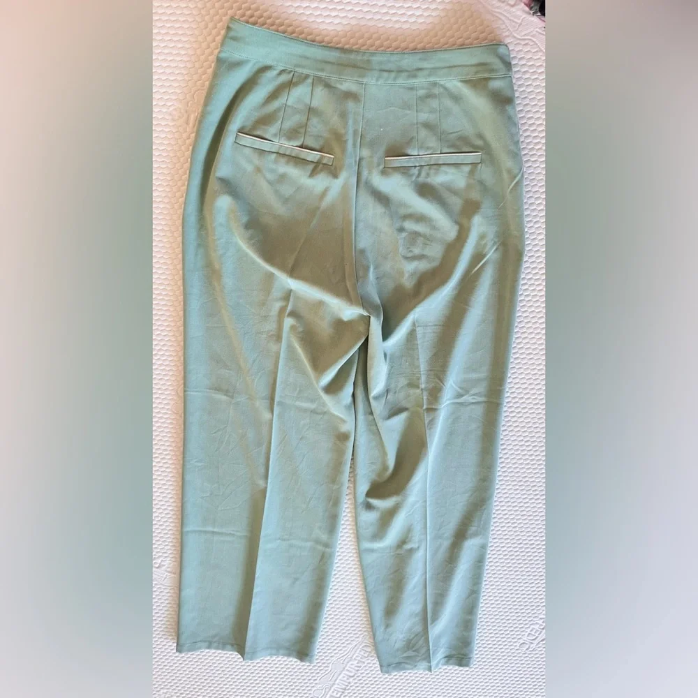 MODCLOTH Pastel Mint Green Wide Leg Trousers Pants w White Piping Trim